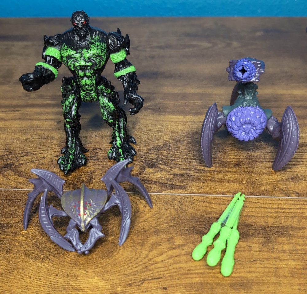 Final Faction Poison Kharn Synthoid Kharn Crawlers Kharn Brute Action Figure Lot