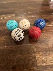 Bakugan Battle Brawlers Lot of 5 B1 Bakugan+Pearl Bakugans