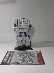 Hasbro Transformers Combiner Wars Protectobot Rook Action Figure