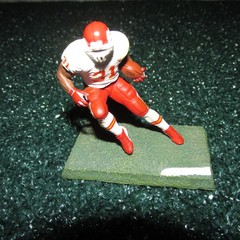 McFarlane 2004 Priest Holmes NFL Kansas City Chiefs 3″ Figure (open/loose)