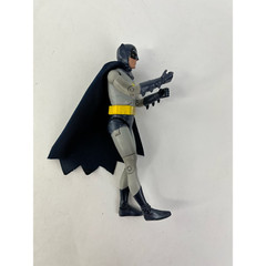 Mattel Batman DC Comics Action Figure Gray Black Cape Yellow Belt Plastic 6.5 In