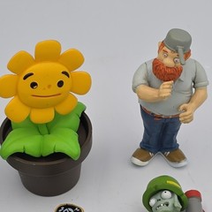 RARE Plants Vs Zombies Toxic chomper Lot Of 7 Figures See Description