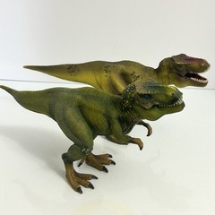 Dinosaur action figure mixed lot of 15 Jurassic World & Vtg Solid Dino figurine