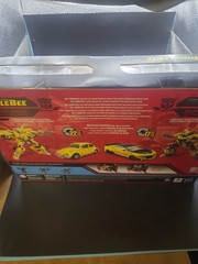 Hasbro E4688 Transformers Studio Series 24 & 25 Deluxe Class BUMBLEBEE Pack of 2