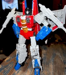 Transformers Generations War for Cybertron Siege Voyager Tetra Jet Starscream