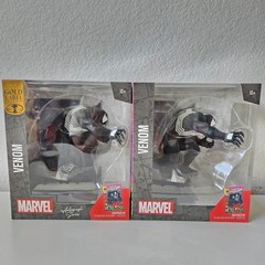 McFarlane Toys Marvel Amazing Spiderman Venom Autograph Series & Regular Edition