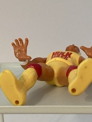 hulk hogan vintage 1990 hard plastic figure 5”
