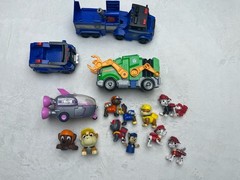 Paw Patrol Vehicles and Figures Lot of 15 Spin Master Toys