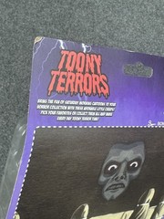 NECA Toony Terrors The Exorcist Regan Pazuzu Possession Figure Lootcrate Excl