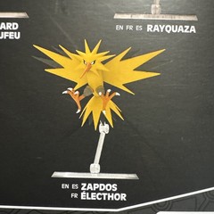 Pokemon Select Series 2 ZAPDOS w Display Stand 6″ Articulated Figure NEW 2022