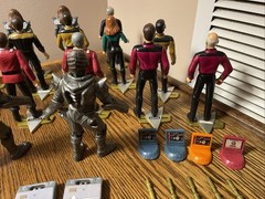 Star Trek Generations (15) Voyager (3) Playmates Toys 18 Figures & Accessories