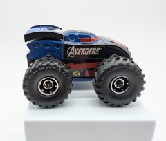 Marvel Regener8’rs Avengers Flippable Customizable Reversible Car