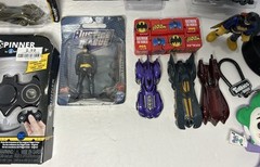 Batman Collector Merchandise Lot Mixed Products Hotwheels Landyard Figurines