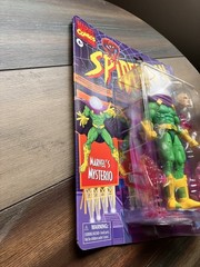 Marvel Legends SPIDER-MAN ANIMATED RETRO MYSTERIO 6″ Figure Walmart Spider-Verse