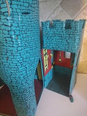 MEGO 1974 THE WIZARD OF OZ – WITCH’S CASTLE WITH WITCH FIGURES RARE