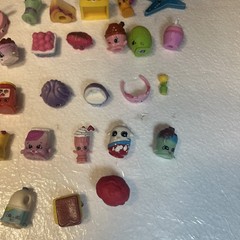Mini Shopkins lot of 30 mini figures mixed series plus accessories