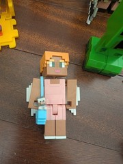 Huge! Minecraft Mojang Bundle Building Set Action Figures Lot