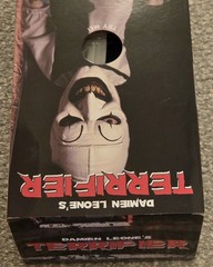 🤡 MEGA DAMIEN LEONE’S TERRIFIER ART THE CLOWN FIGURE WITH SOUND MEZCO MDS TOYZ