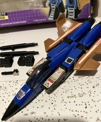 Transformers G1 DIRGE Complete w/ Insert and CUT BOX – WRONG SPECS (READ!)
