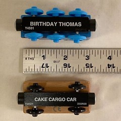 Thomas & Friends Wooden Railway Birthday Train Plus Cake Cargo Car Y4501 Magnet