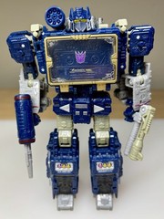 Hasbro Transformers Netflix Soundwave War for Cybertron Siege 6″ Figure Loose
