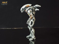 Premium 100mm Sci-Fi Bio-Mechanical Entity – Resin Collectible Figure 1/18 “3.94