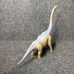 Disney’s Dinosaur Film 2000 Electronic Ferocious Talking Kron Iguanodon Baylene
