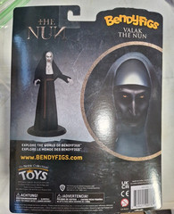 Bendyfigs Noble Collection Toys The Conjuring Valak the Nun 7″ Action Figure