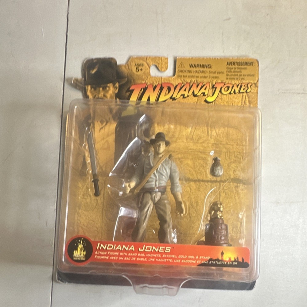 Disney Indiana Jones 2003 Boxed Action Figure Franchise Bag Machete Idol