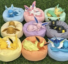 Random pick Sleepy Eevee and Eeveelution Series Blind Box officially licensed