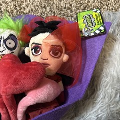 BEETLEJUICE & LYDIA Valentine’s Day 13″ Plush Bouquet Brand New With Tag