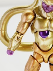 Bandai Dragon Ball Evolve Golden Frieza Figure