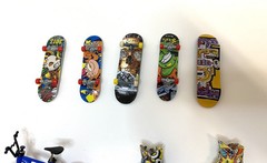 Lot Of 5 Finger Skateboards 1 Finger Bicycle 1 Pair of Finger Roller Blades