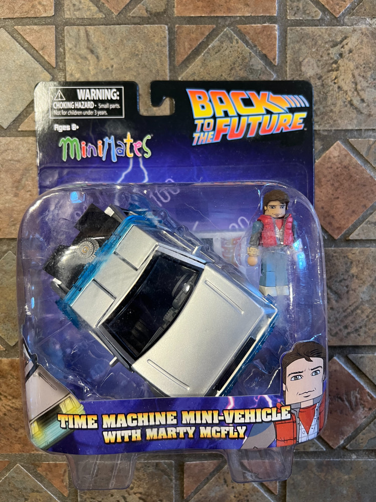 Back to the Future Minimates MARTY MCFLY & DELOREAN MINI-TIME MACHINE BTFF