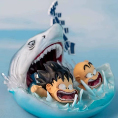 6.5Cm/2.6In Anime Dragon Ball Z Son Goku Krillin Shark Attack Water Escape Figur