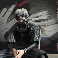 20cm Ken Kaneki Sitting GK Figure Double Head & Arms Statue
