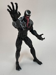 Legends Series Marvel Venom 7″ Action Figure w/Exchangeable Accessory Bulk Pack