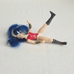 Golden Girl and the Guardians of the Gemstones Vultura figure 1980s (READ)