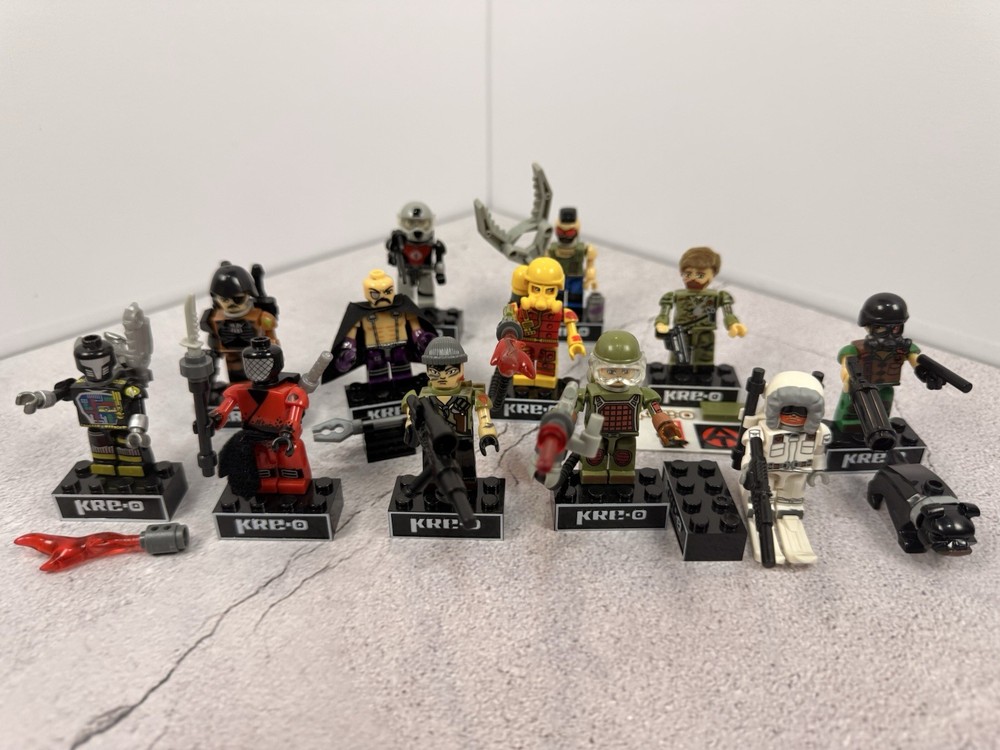 KRE-O GI JOE series 2 set of 12 minifigures Full Set Complete BAT EEL MORE LOT