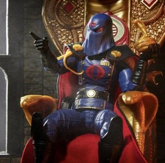 PRE-SALE–G.I. Joe Classified 221 Hooded Cobra Commander Figure Throne Set
