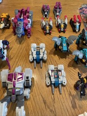 G1 Transformers Lot/ Loose/ 35 Bots/ Conditions AS-IS/