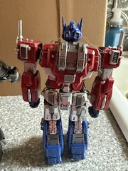 Threezero Transformers: MDLX Megatron And Optimus Prime