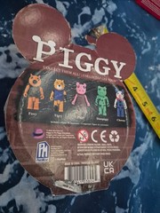 Roblox PIGGY Series 1 Piggy 3.5″ Action Figure NIP Package Not MINT
