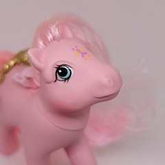 VTG 1986 My Little Pony G1 Flutter Pony HONEYSUCKLE w/ Wings, Ribbon, Comb *READ