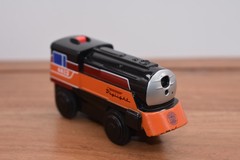 Lionel Learning Curve Wooden Battery Powered Daylight Train Compatible Thomas