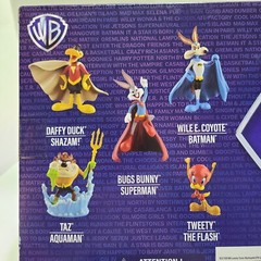 Looney Tunes Mash-Up Pack Super Heroes Series with Five Characters.