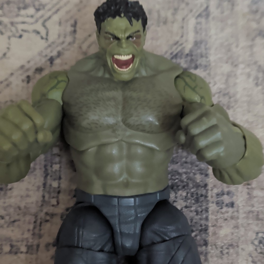 Marvel Hulk & Iron Man Hulkbuster Action Figure Set Green Red Gold Black