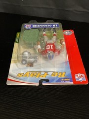 NEW YORK GIANTS Eli Manning Gracelyn Re-Plays figure Replays SB champ