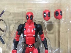 New MAFEX 082 Marvel X-MAN Avengers DEADPOOL Comic Ver Action Figure Gift Toy