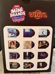 ZURU Mini Brands Really Works Vinyl Capsule Series 1 – NEW SEALED
